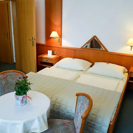 بيت ضيافة Besser