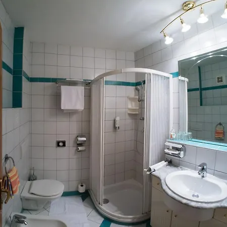 Besser 招待所 巴德艾森卡珀尔